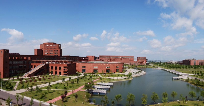 江西師范大學旭潔洗地機客戶案例-<a href=http://www.yintongjiaxiao.cn target=_blank class=infotextkey>洗地機生產廠</a>家